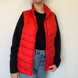 Tommy Hilfiger Women's Red Puffer Vest in size Medium